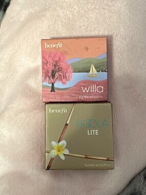Benefit Willa Blush & Hoola Lite Bronzer Duo
